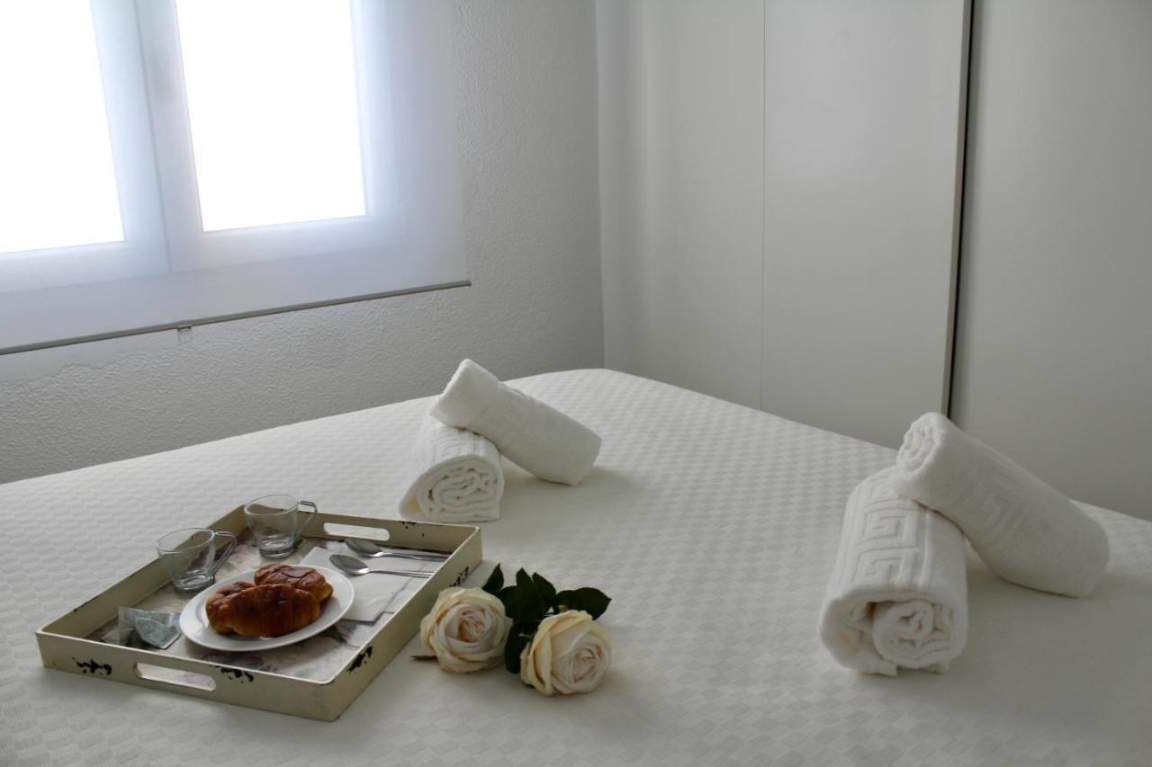 Wish Suite Campana De Sevilla エクステリア 写真